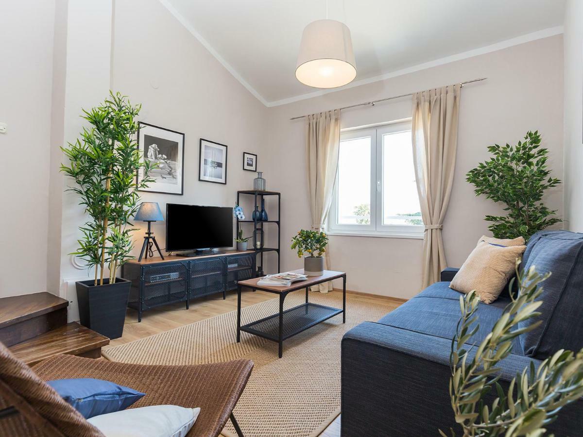 New City Center Design Apartment 波雷奇 外观 照片