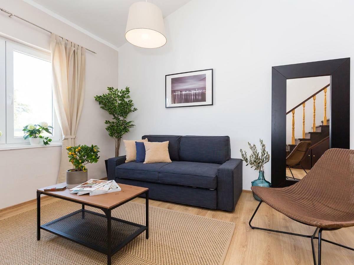 New City Center Design Apartment 波雷奇 外观 照片